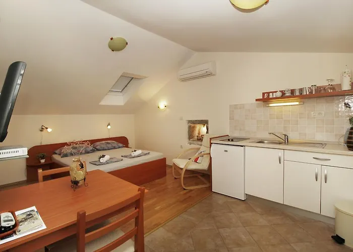 Apartment Caralipeo *